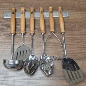 EKCO 6 Piece Wall Mounted Kitchen Utensils with Wood Handles Chromium